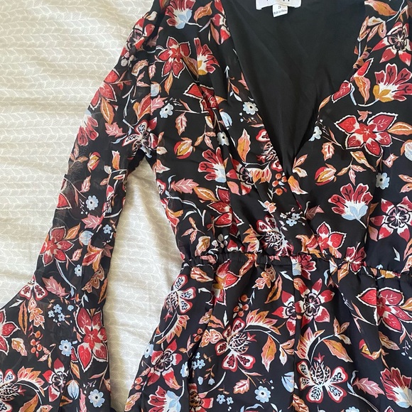 Floral Romper - Picture 4 of 4